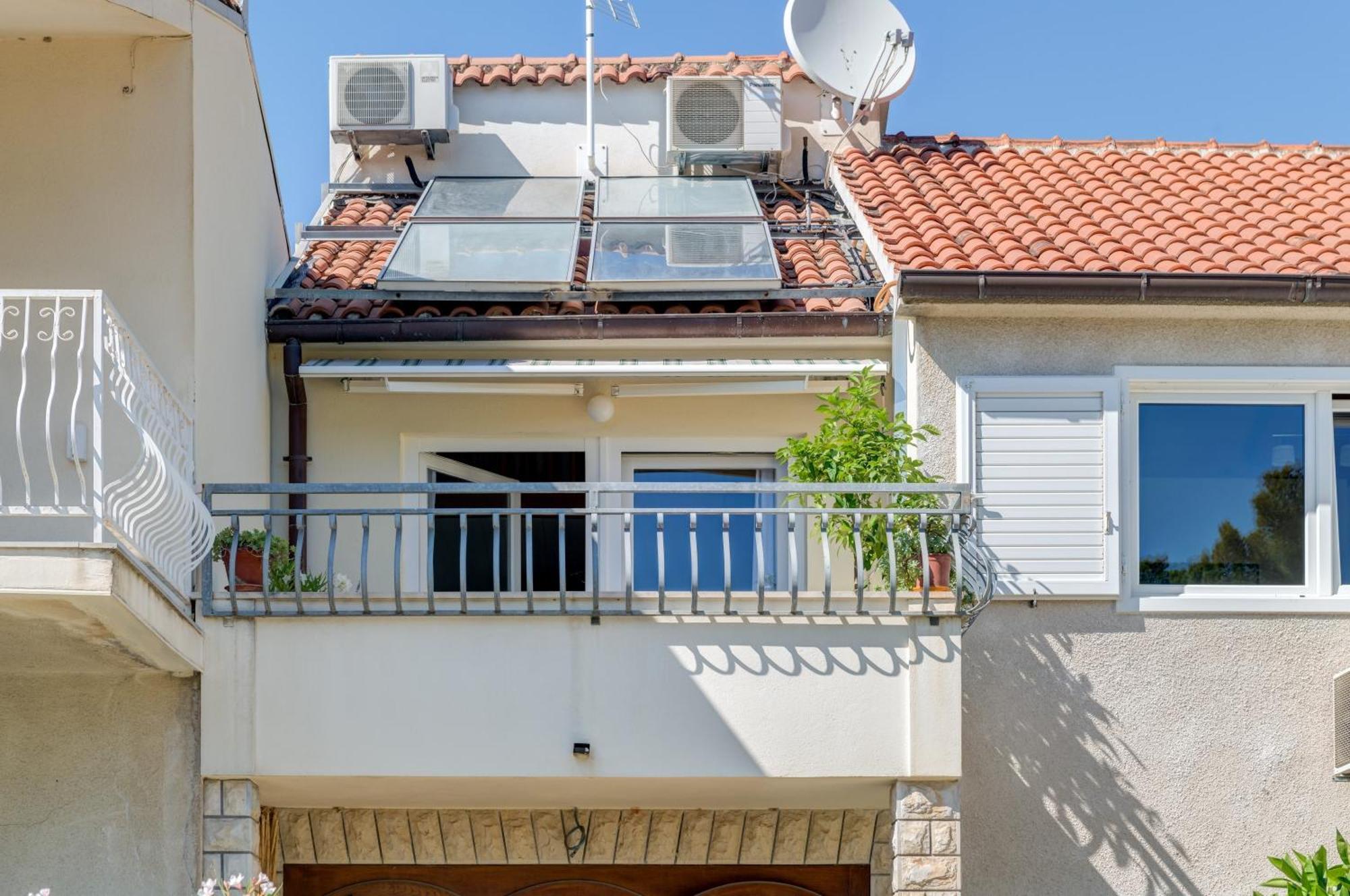 Beachfront Apartment Milan, With Balcony Split Dış mekan fotoğraf