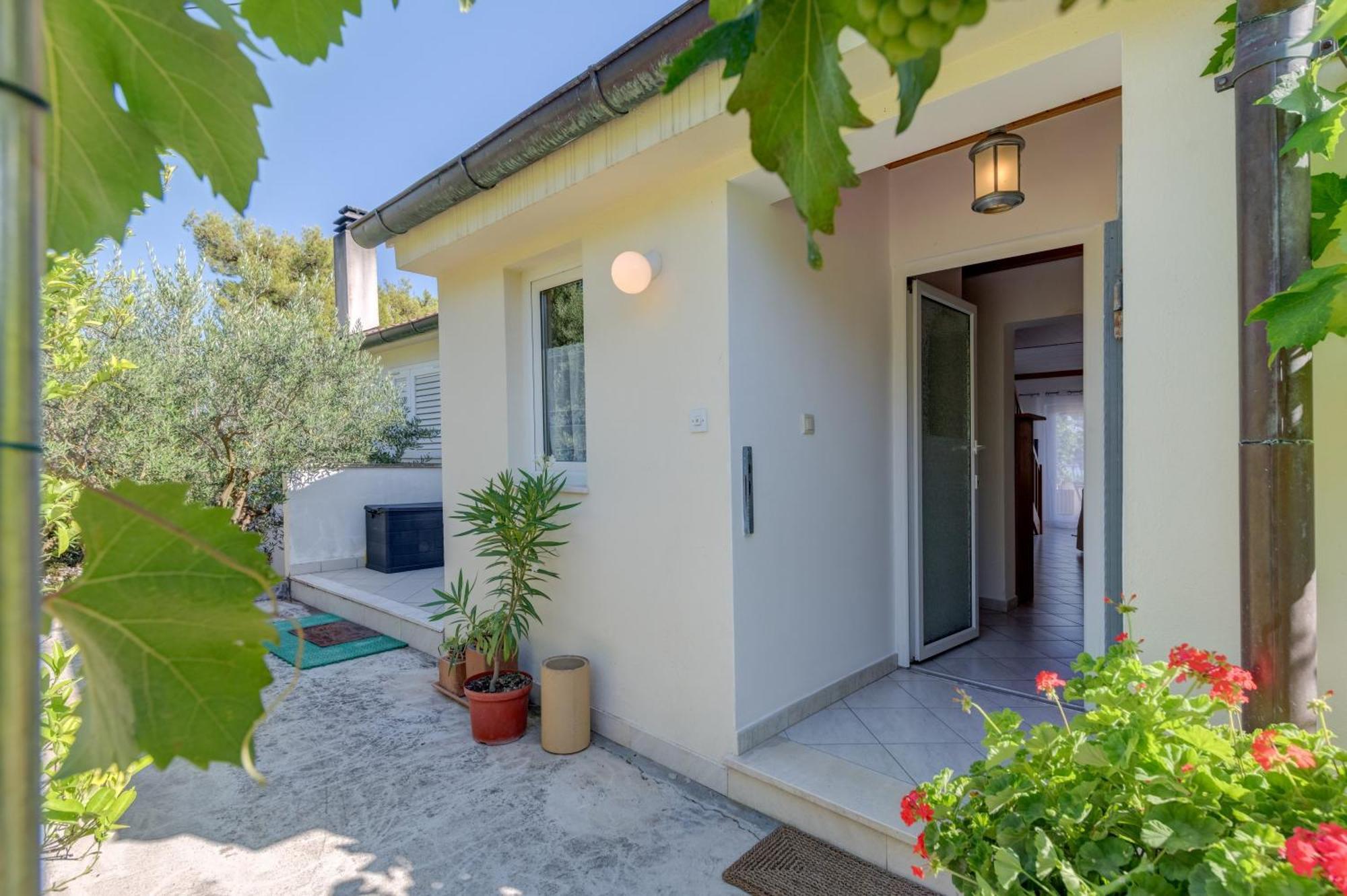 Beachfront Apartment Milan, With Balcony Split Dış mekan fotoğraf
