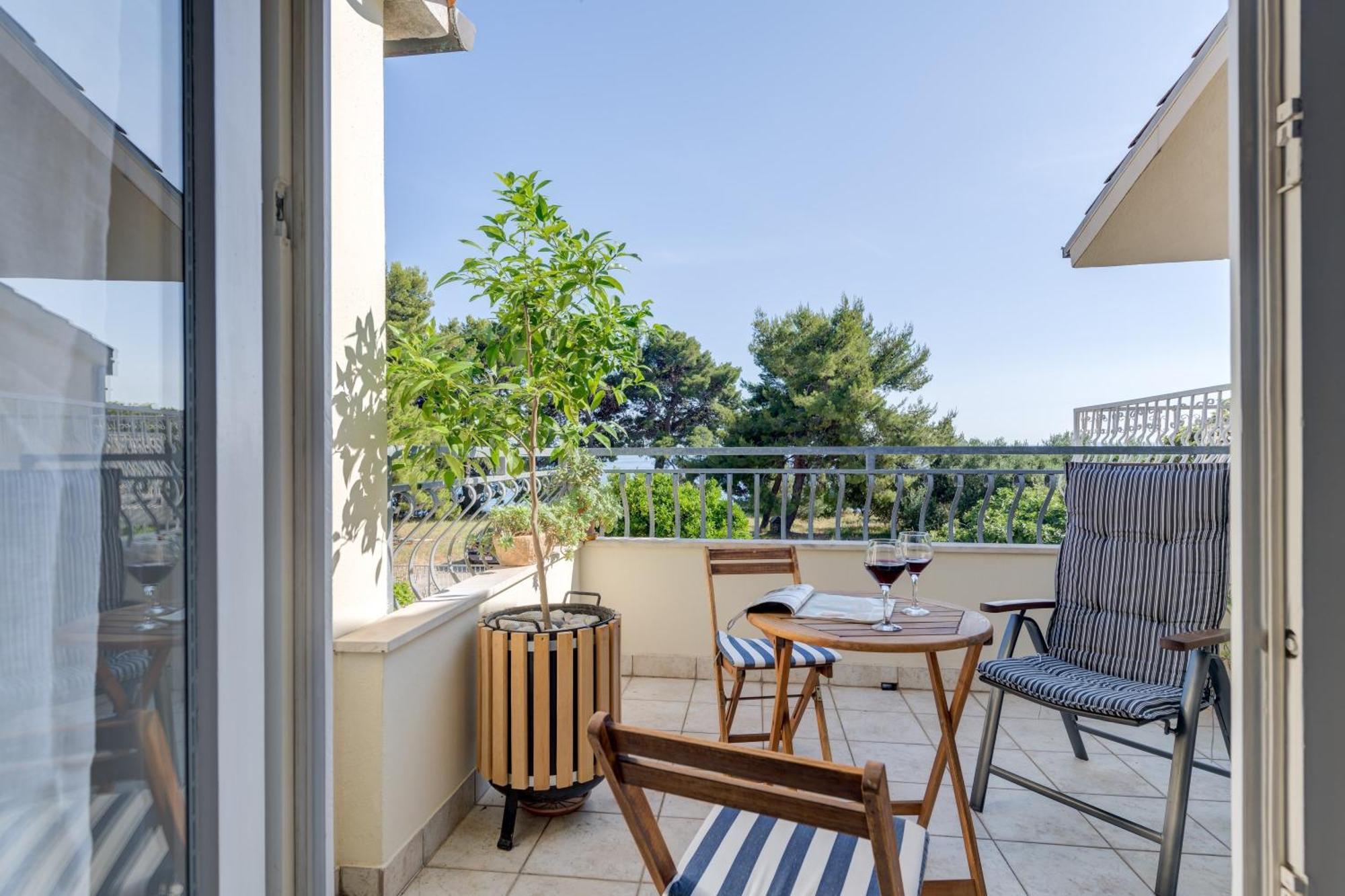 Beachfront Apartment Milan, With Balcony Split Dış mekan fotoğraf